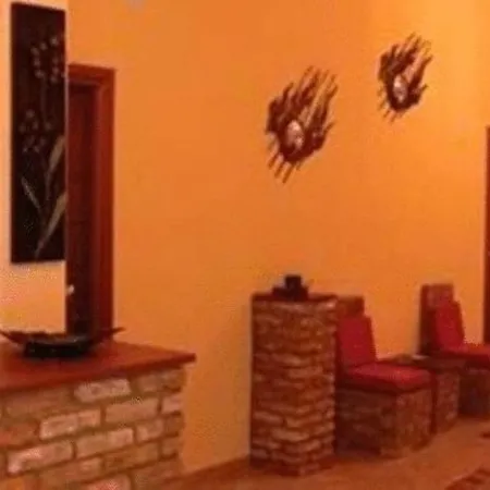 Kyveli Hotel Kariofiton